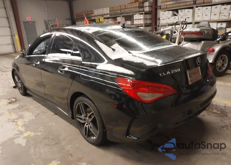 2018 Mercedes-Benz Cla 250 4Matic z USA, uszkodzony, nr VIN WDDSJ4GB9JN555351